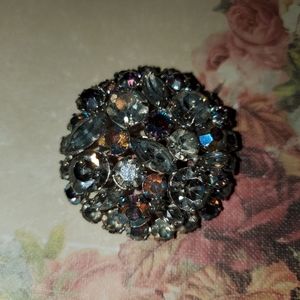 Stunning Vintage Gray Grey Rhinestone Brooch Pin